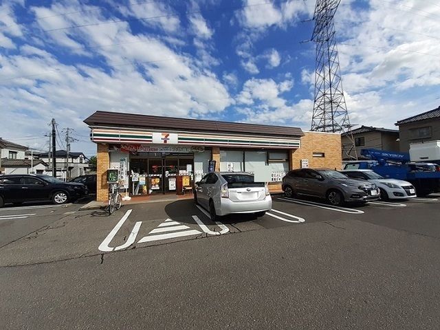 近くのセブンイレブン新潟東中野山店まで400m(徒歩5分)