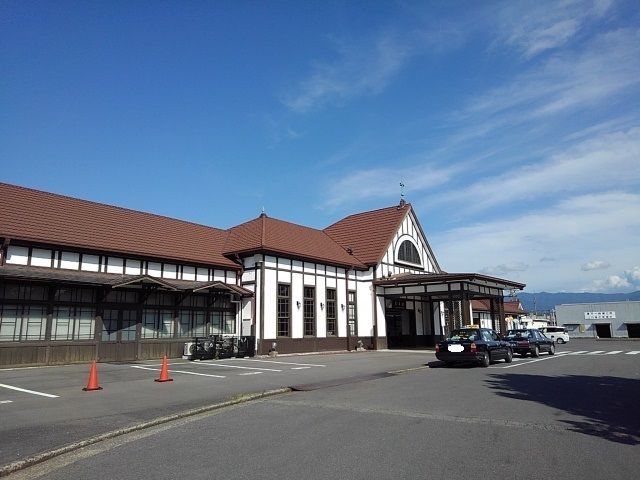 近くの駅まで1,400m（徒歩18分）