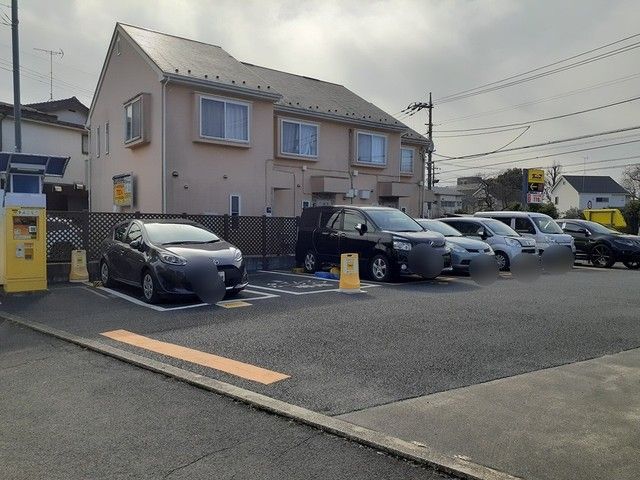 近くのコインパーキングまで299m（徒歩4分）