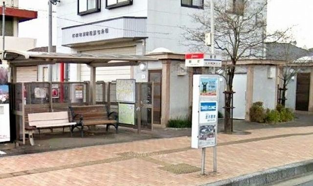 近くの西鉄バス新町停まで700m（徒歩9分）