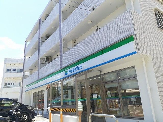 近くのファリーマート三原中央通り店まで53m（徒歩1分）