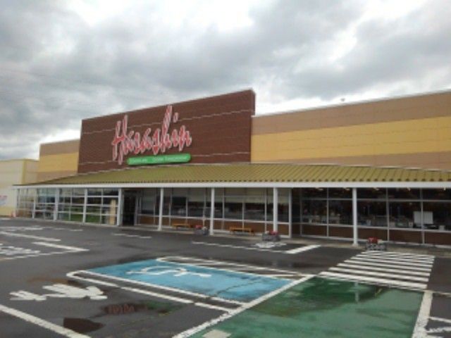 近くの原信中野店まで1,400m(徒歩18分)