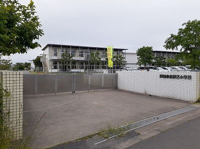 近くの小学校まで1,100m（徒歩14分）