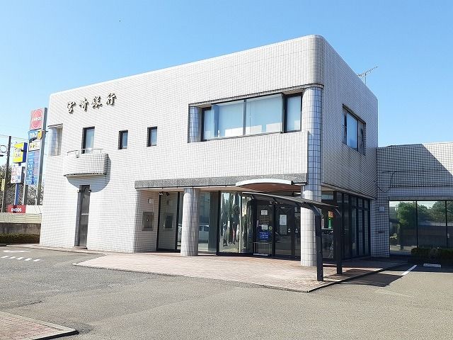 近くの銀行まで1,200m（徒歩15分）