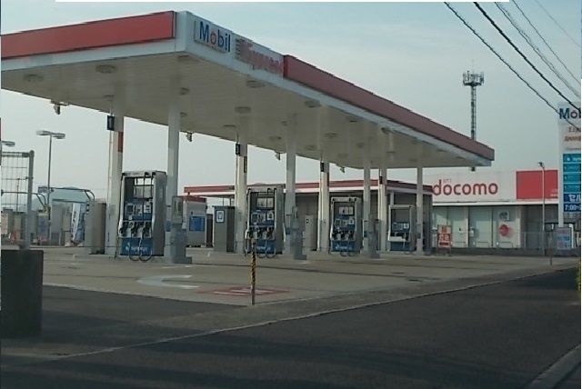 近くのMobilさんまで1,000m（徒歩13分）