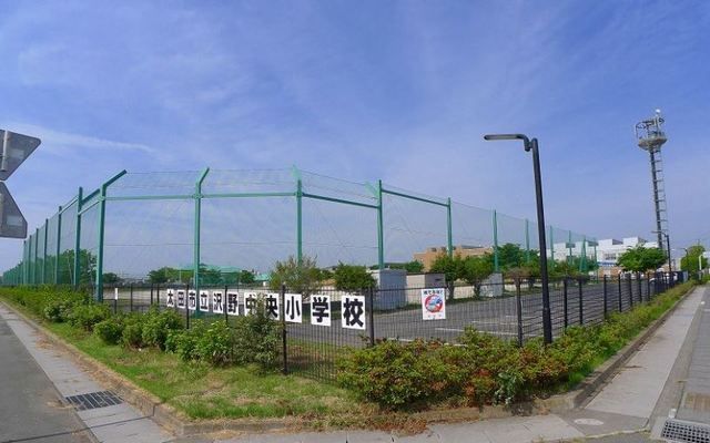 近くの太田市立沢野中央小学校まで650m（徒歩9分）
