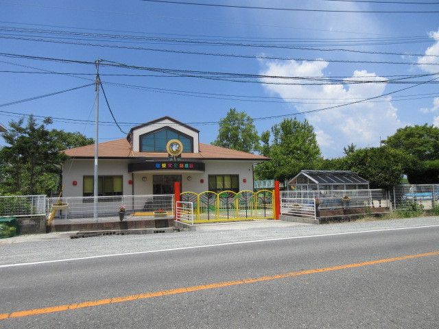 近くの敬愛文化幼稚園まで940m（徒歩12分）