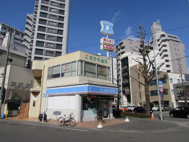 近くのローソン博多住吉5丁目店まで240m(徒歩3分)