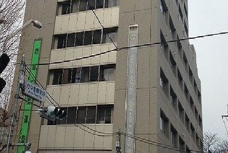 近くの府中警察署まで600m（徒歩8分）