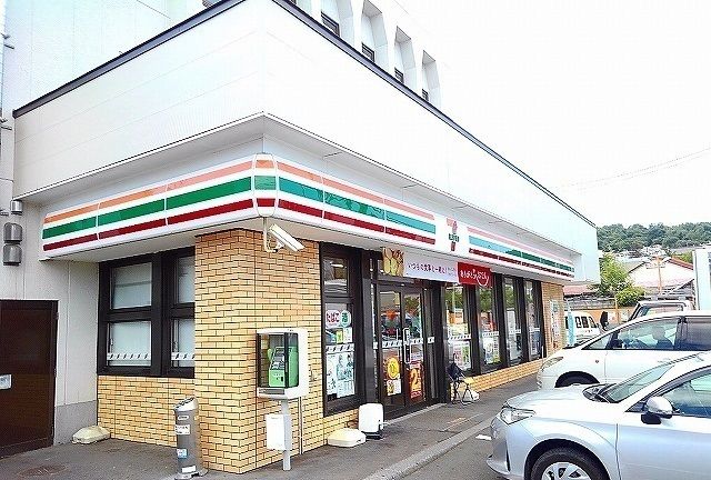 近くのセブンイレブンまで400m(徒歩5分)