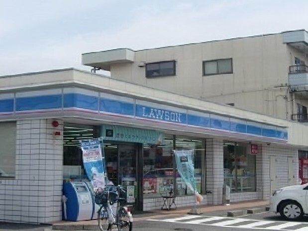 近くのローソンまで200m(徒歩3分)