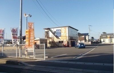 近くの飲食店まで1,000m（徒歩13分）