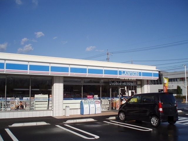 近くのコンビニまで650m（徒歩9分）