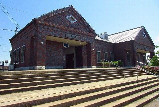 近くの牛津駅まで1,100m（徒歩14分）