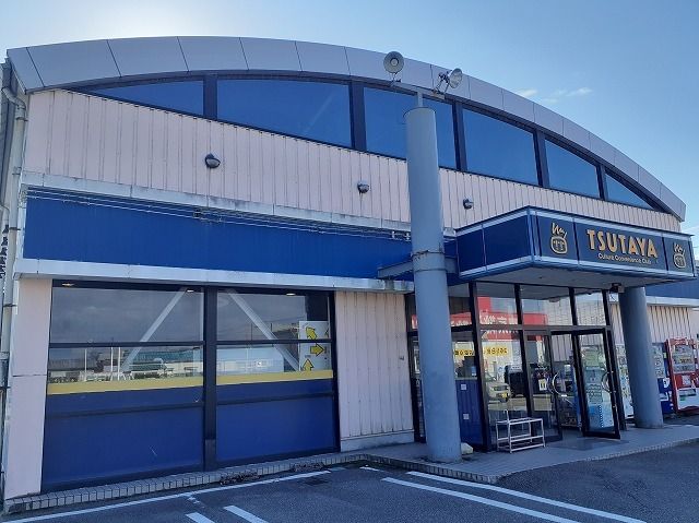 近くのＴＳＵＴＡＹＡ明文堂　黒部店まで1,700m（徒歩22分）