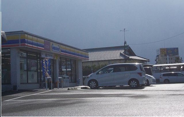 近くのミニストップ香川町店さんまで1,500m（徒歩19分）