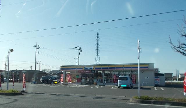 近くのコンビニまで1,000m（徒歩13分）