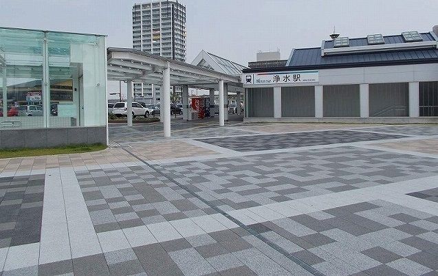 近くの名鉄浄水駅まで1,400m（徒歩18分）