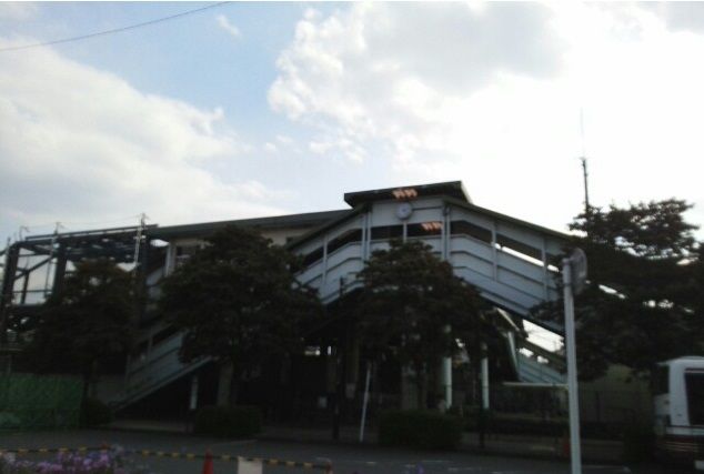 近くの谷保駅まで1,270m（徒歩16分）