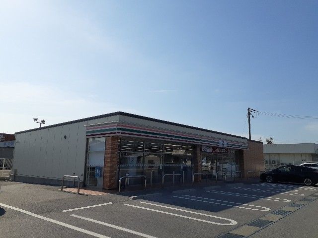 近くのセブンイレブン滋賀高月店様まで550m(徒歩7分)
