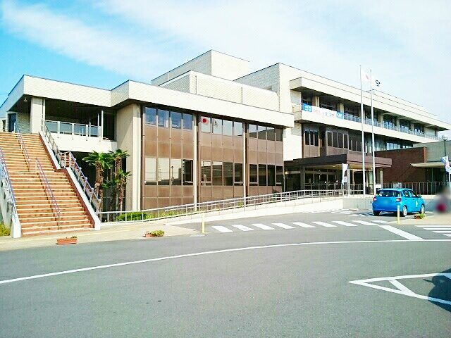 近くの一宮市役所木曽川庁舎まで2,000m（徒歩25分）