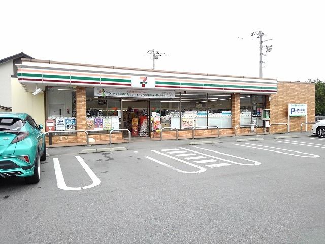 近くのセブンイレブン南アルプス曲輪店まで160m（徒歩2分）