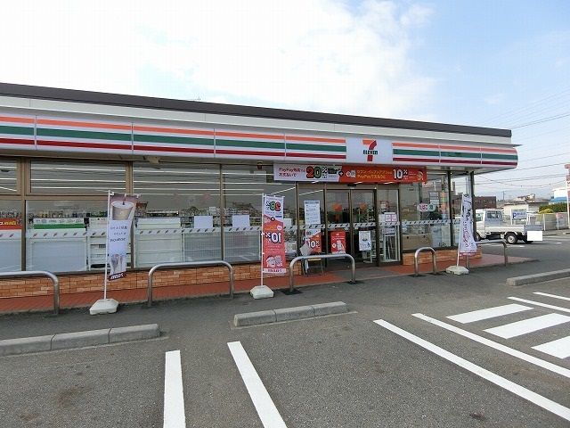 近くのセブンイレブン南今ヶ渕店まで450m（徒歩6分）