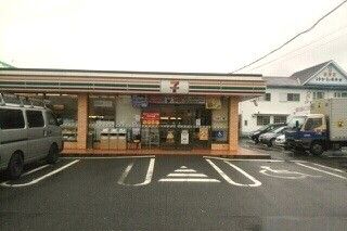 近くのセブンイレブン紀の川北勢田店様まで180m（徒歩3分）