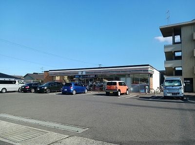 近くのセブンイレブン仏生山店さんまで600m（徒歩8分）