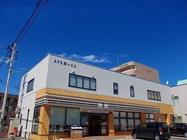近くのセブンイレブン　山王６丁目店まで448m（徒歩6分）