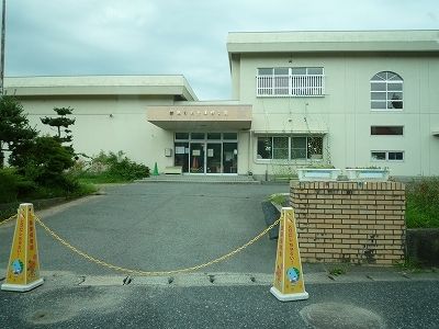 近くの金津保育園まで1,900m（徒歩24分）