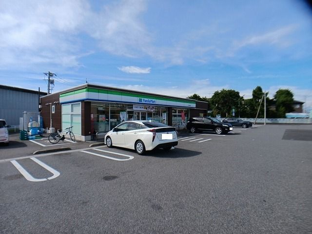 近くのファミリーマート　大分常行店まで500m（徒歩7分）