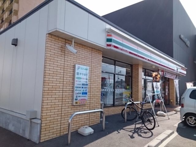 近くのセブンイレブン美沢店様まで550m（徒歩7分）