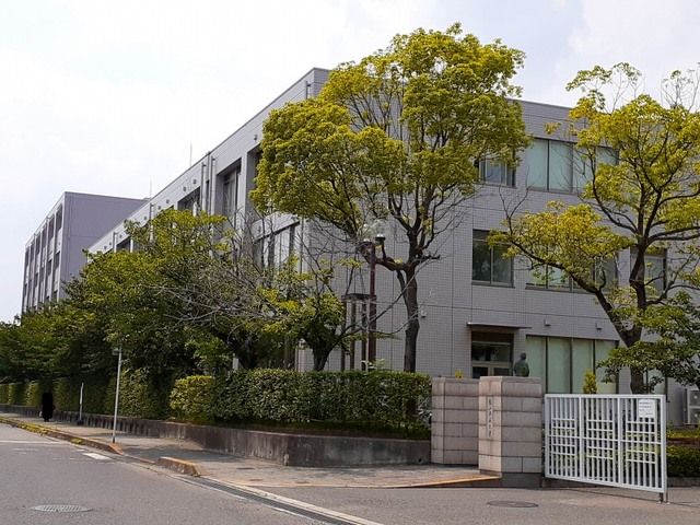 近くの福山平成大学まで800m（徒歩10分）