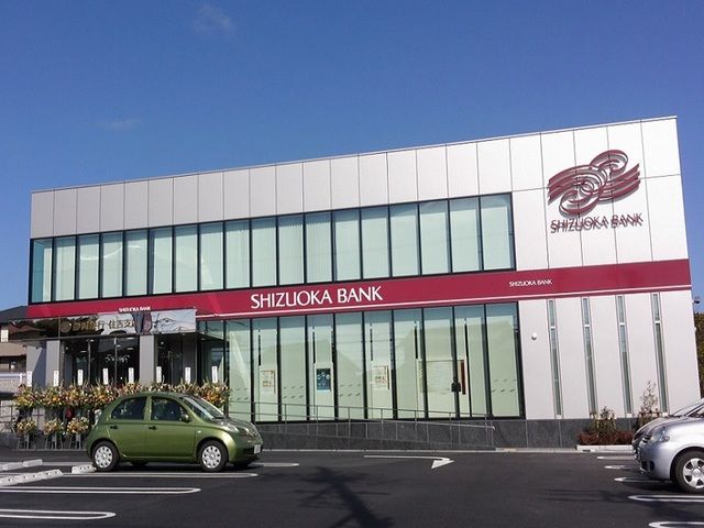 近くの静岡銀行住吉支店まで1,100m（徒歩14分）