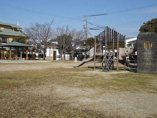 近くの永吉公園まで350m(徒歩5分)