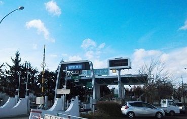 近くの施設まで1,300m（徒歩17分）