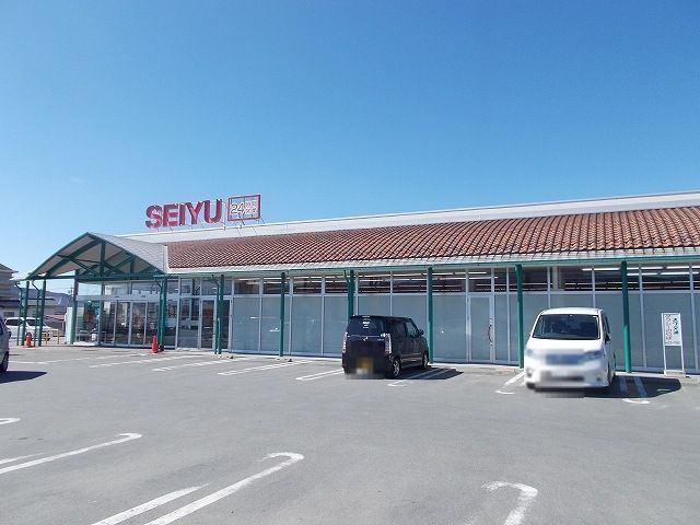 近くの西友 岡谷北店まで750m(徒歩10分)
