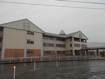 近くの胎内小学校まで900m（徒歩12分）