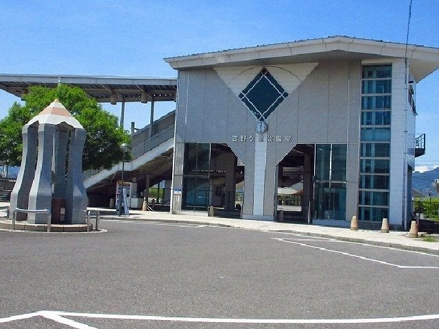 近くの吉野ヶ里公園駅まで940m（徒歩12分）