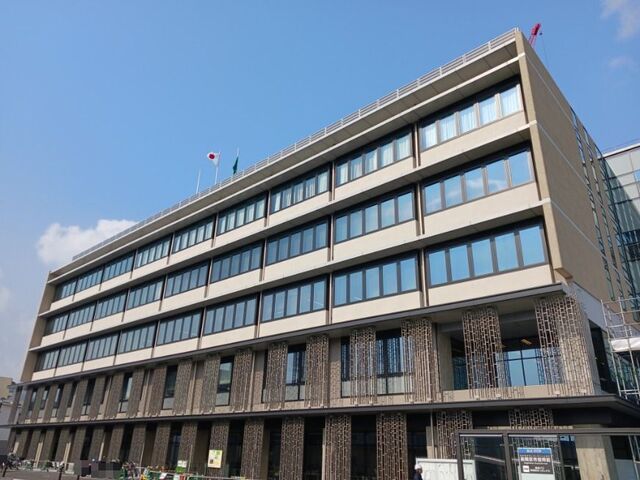 近くの長岡京市役所まで190m(徒歩3分)