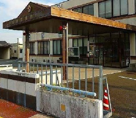 近くの小城警察署多久幹部派出所まで1,200m（徒歩15分）