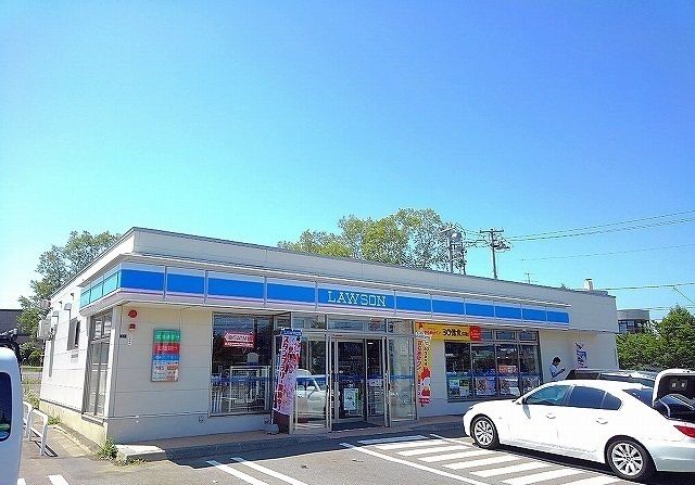 近くのローソンまで570m（徒歩8分）