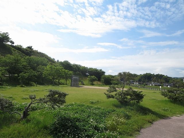 近くのふるさと詩情公園まで1,400m（徒歩18分）