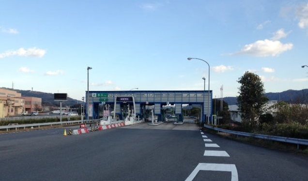 近くの多久インターまで2,700m（徒歩34分）