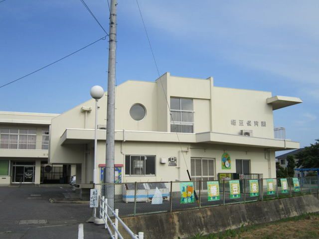 近くの東幡豆保育園まで1,000m(徒歩13分)
