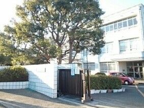 近くの駒寄小学校まで120m（徒歩2分）