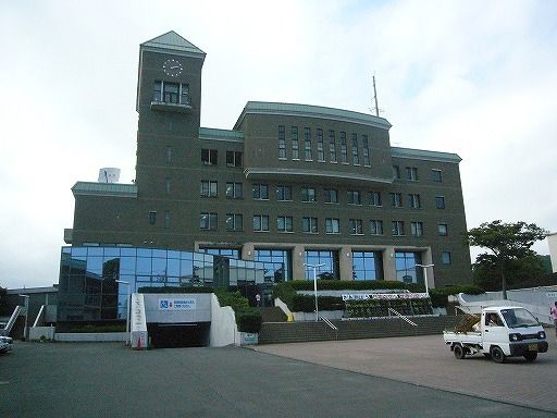 近くの牧之原市役所まで800m(徒歩10分)