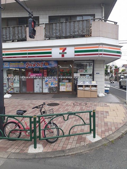 近くのセブンイレブンまで95m（徒歩2分）