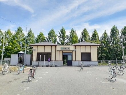 近くの南米沢駅まで1,200m(徒歩15分)